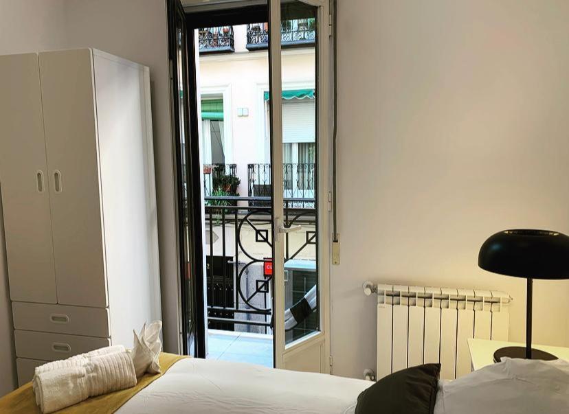 Apartamento Vip III En Madrid Centro Exterior photo
